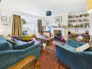 Living Room- click for photo gallery